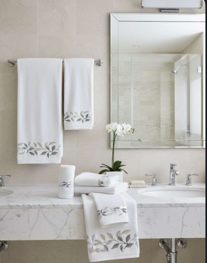 Towel & Bath Mat Set