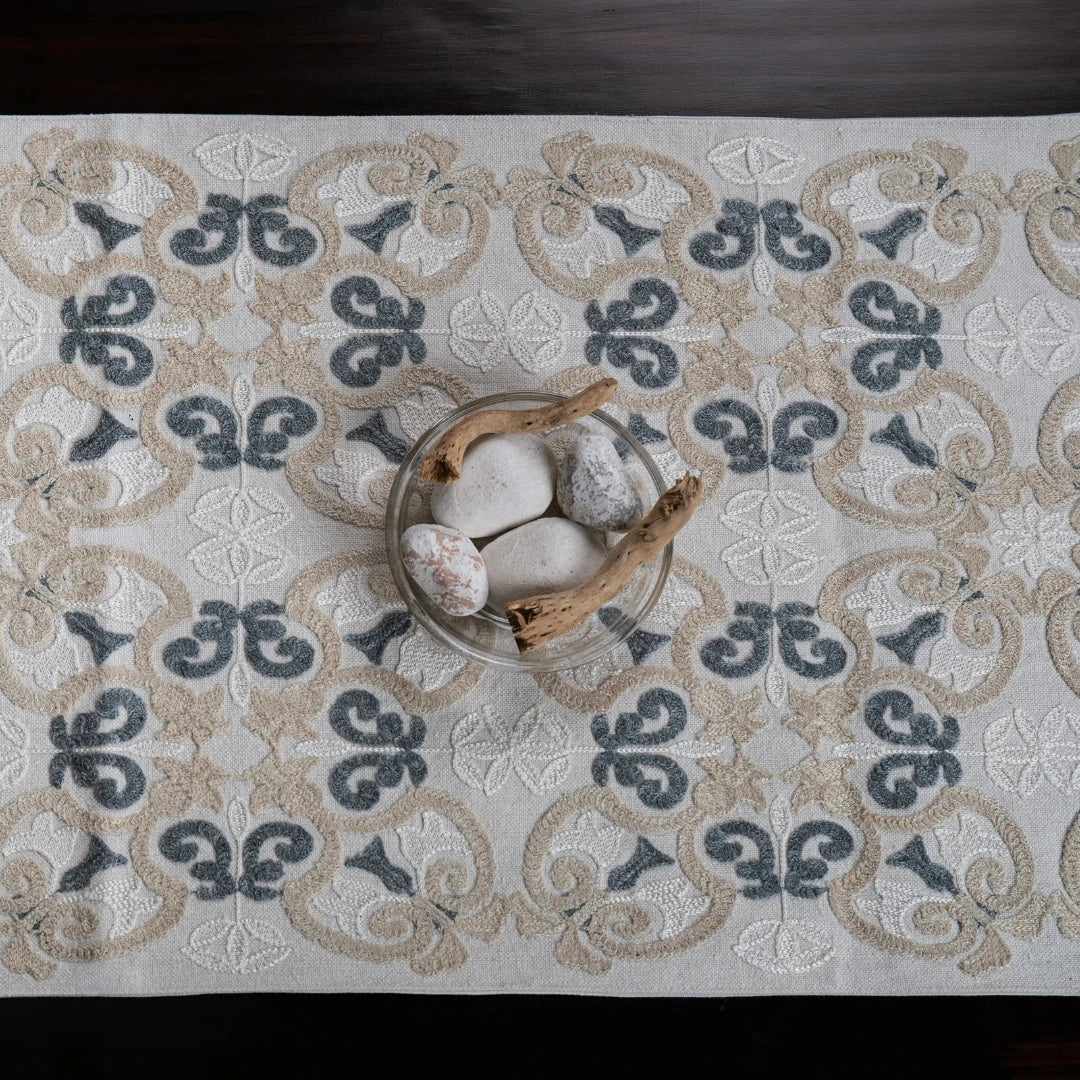 Latte Caramel Table Runner