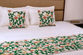 Luxury Rose Flowers Bed Runner
