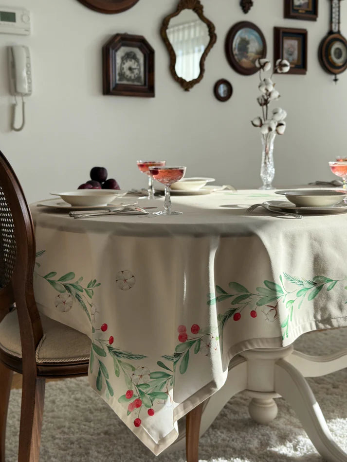Cotton Berry Bloom tablecloth