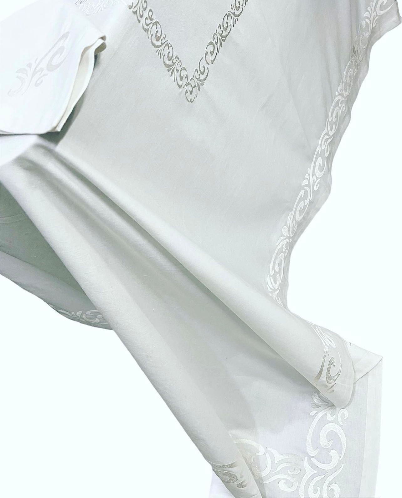 Kenr Luxury Embroidered Table Linen Collection – 100% Egyptian Cotton & Linen