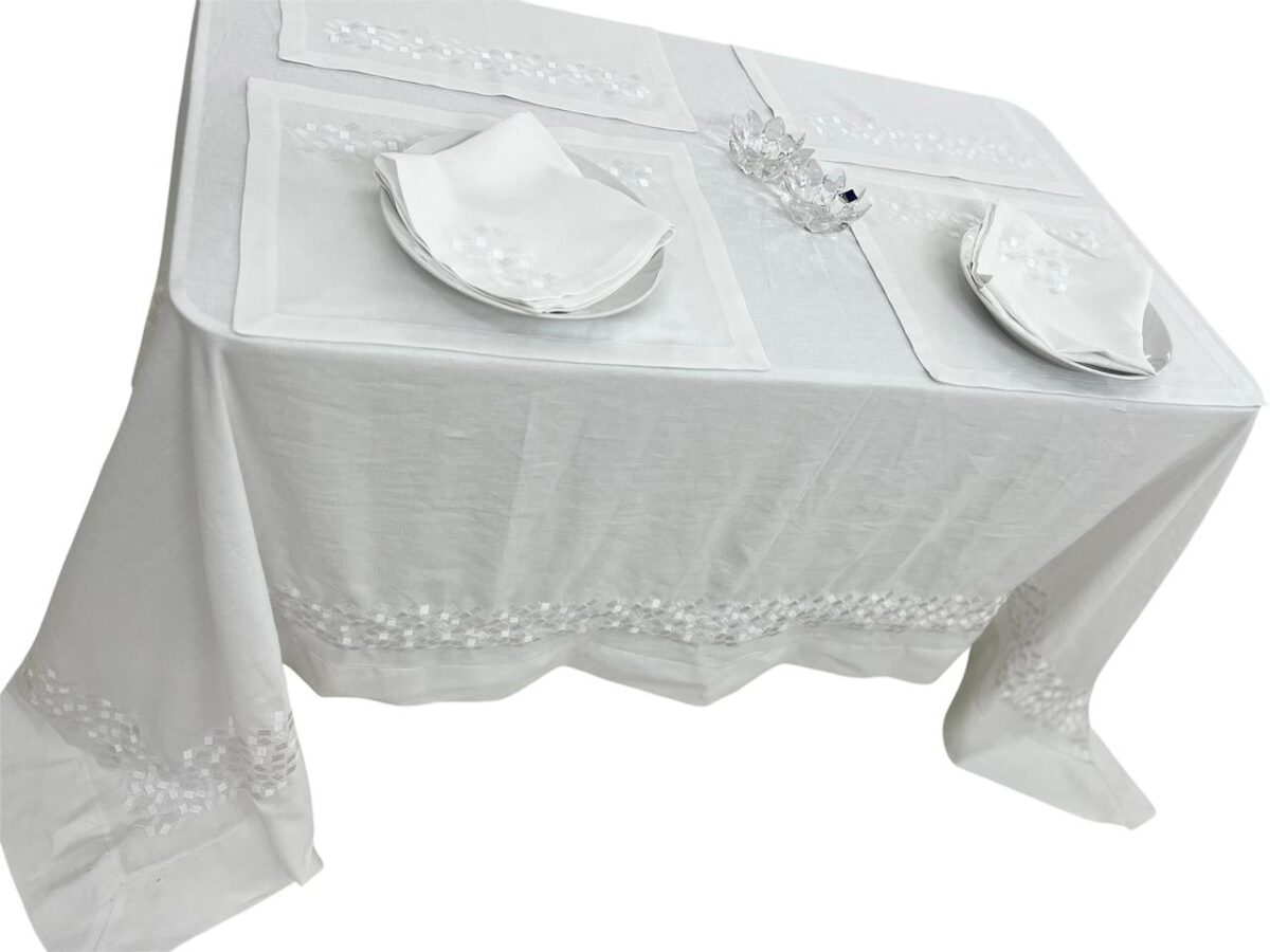 Moderna Luxury Embroidered Table Linen Collection – 100% Egyptian Cotton & Linen