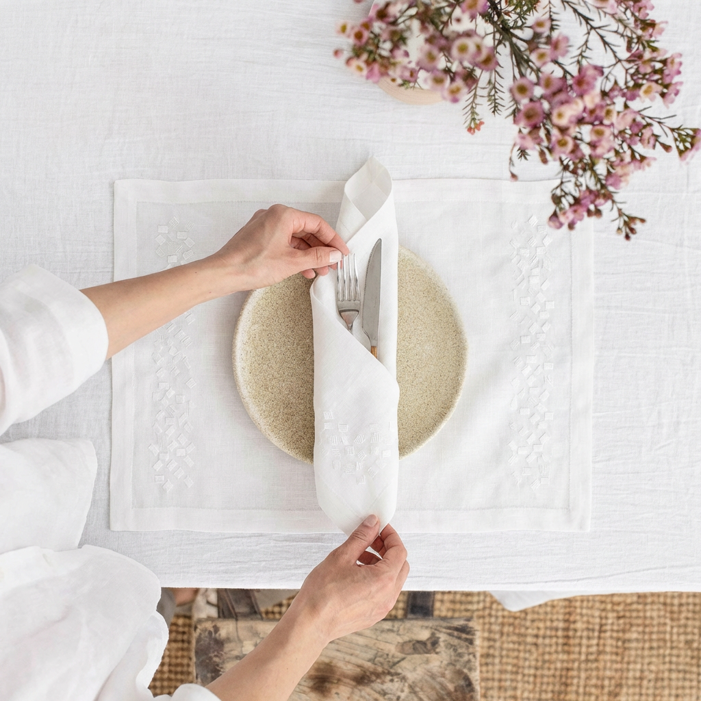 Moderna Luxury Embroidered Table Linen Collection – 100% Egyptian Cotton & Linen